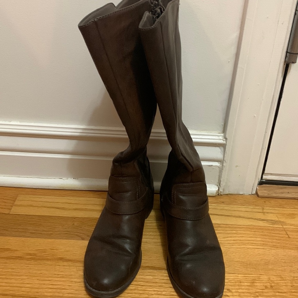 Brown boots wide calf